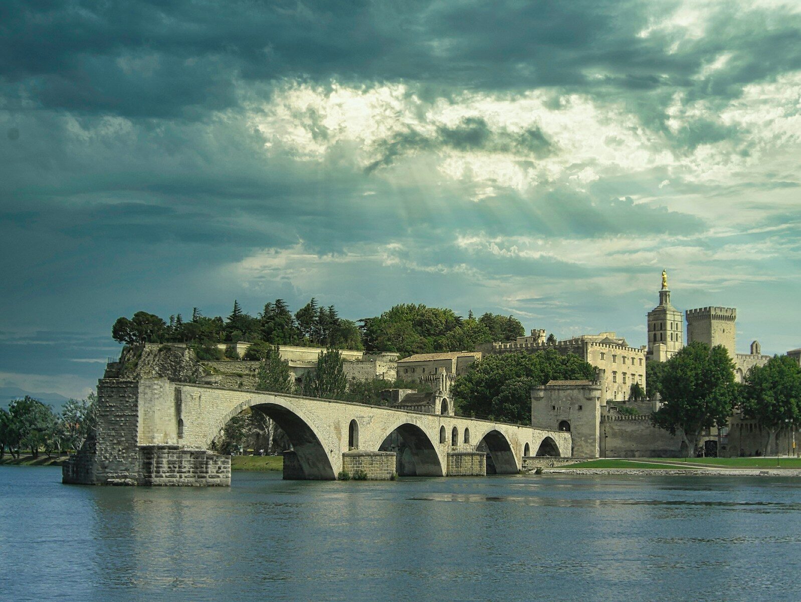 soirée culturelle à Avignon