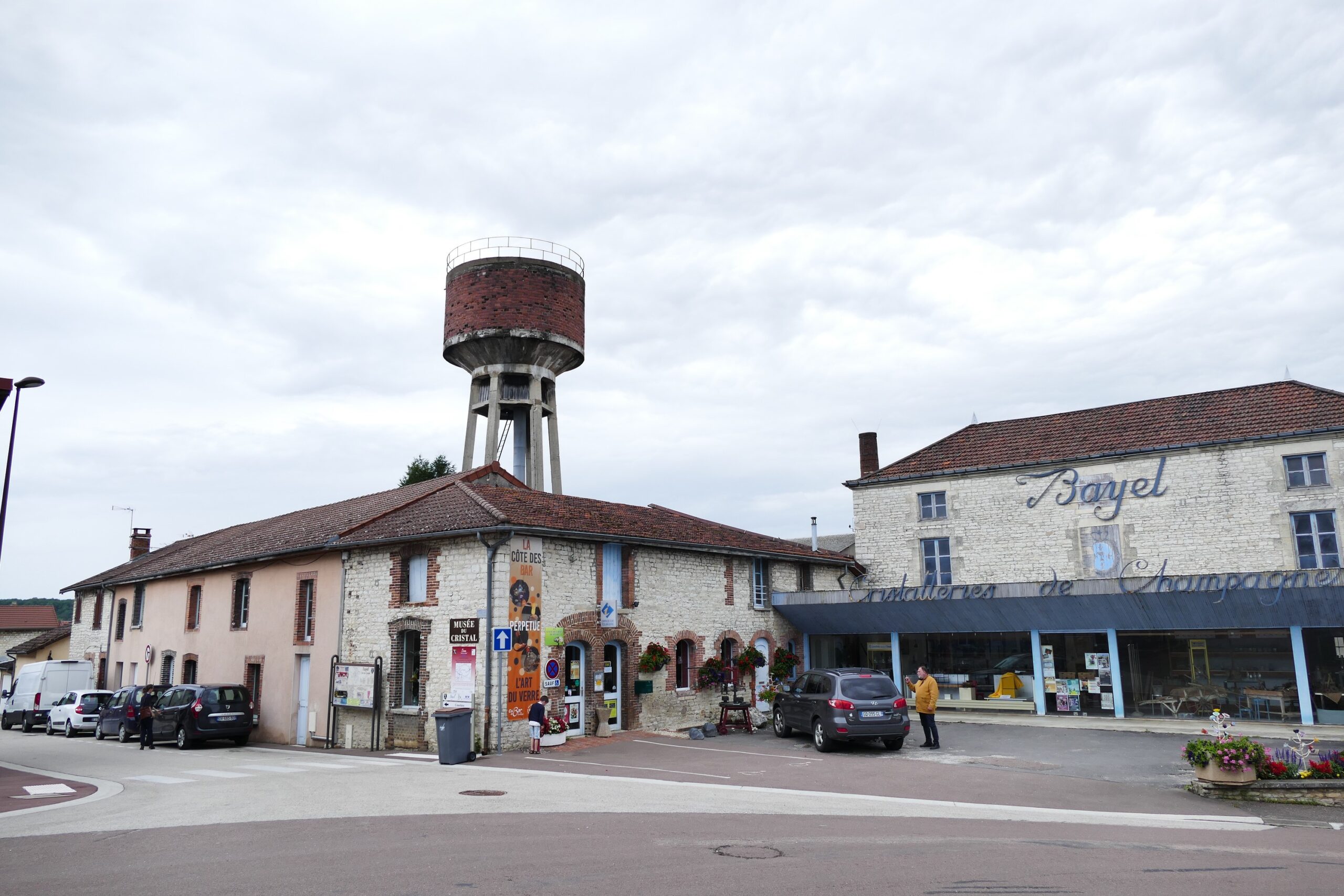 Musée du Cristal à Bayel, étape du circuit groupe en Champagne. © Peter Potrowl — Wikimedia Commons — CC BY-SA 4.0